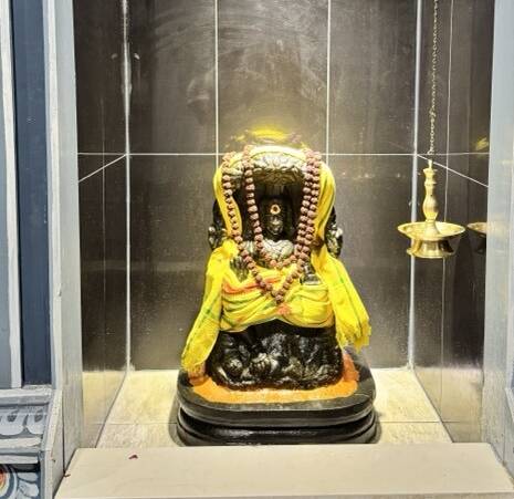 Thedsanamoorthy Medium